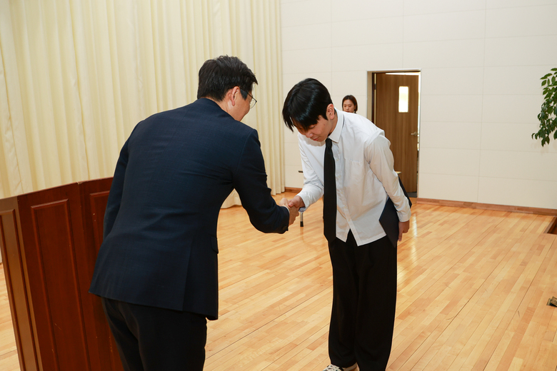 구림공업고등학교 졸업식_(1월 13일) 이미지 3