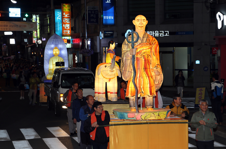 영암군, 불기2563년 연등문화축제 개최 이미지 2